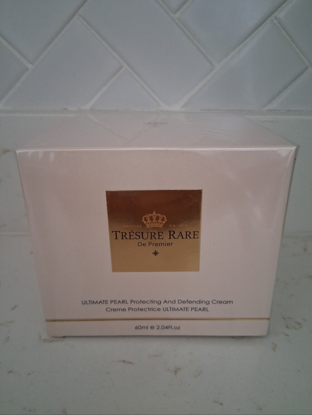 TRESURE RARE Ultimate Pearl Protecting & Defending Cream
